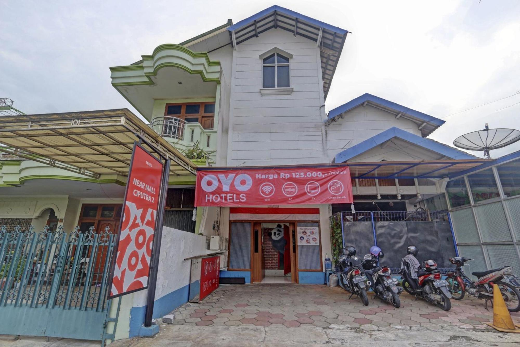 Super Oyo 90426 Near Mall Ciputra 2 Семаранг Екстериор снимка